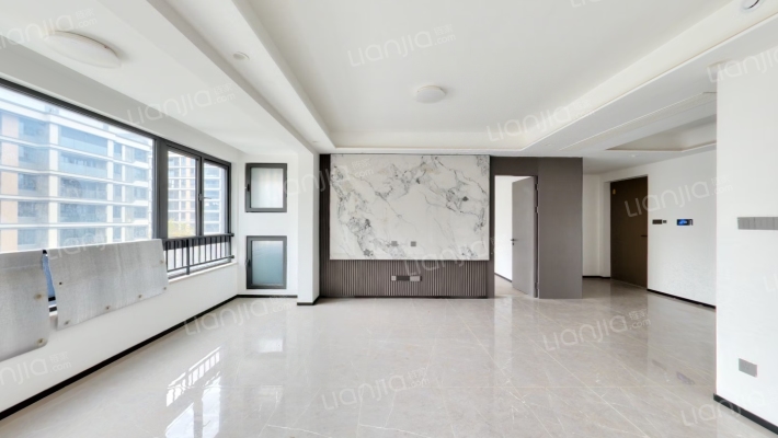 龙湖颐天康养天曜二手房实景图