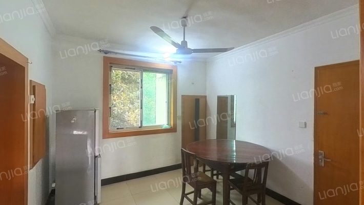 劳动路550号二手房实景图