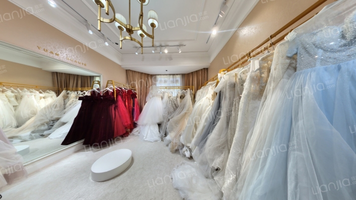 贝肯山莫缇园二手房实景图