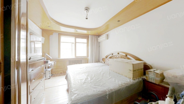 荣泰公寓二手房实景图