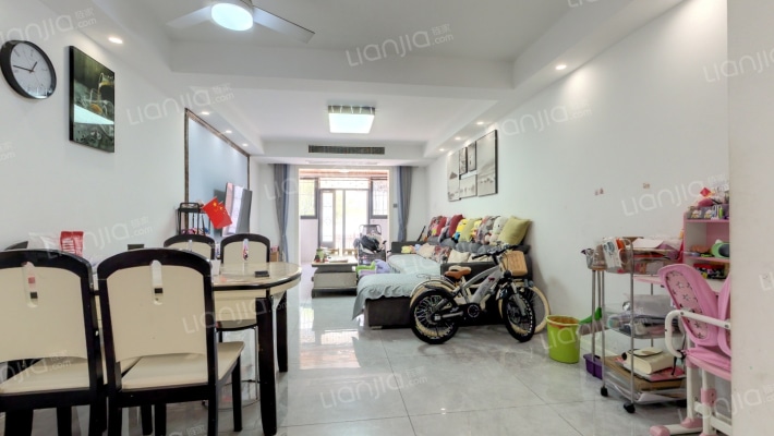 丽都鸿图阁二手房实景图