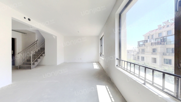 融海公馆二手房实景图