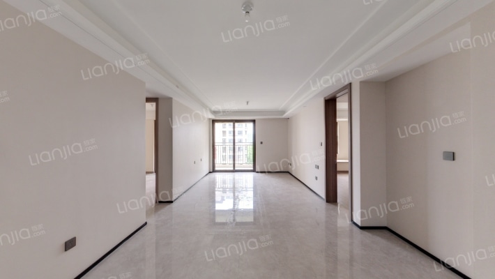 万科中南翡翠江湾二手房实景图