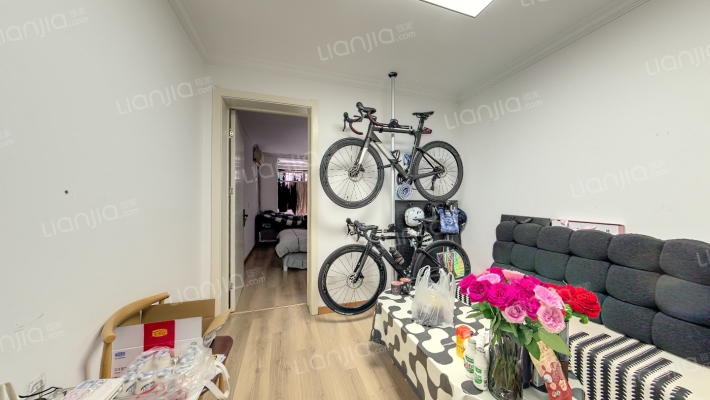 新成花园二手房实景图