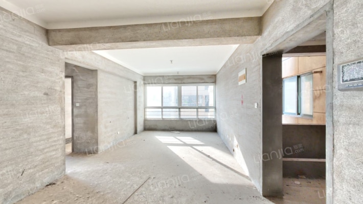 东方希尔顿二手房实景图