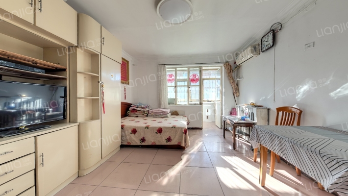 体育场路26号院二手房实景图