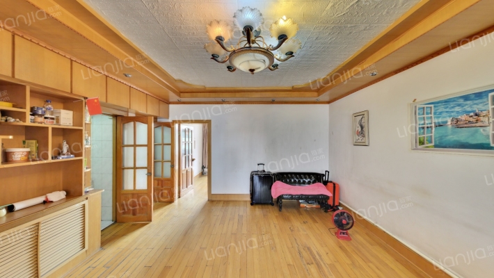 半导体宿舍二手房实景图