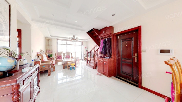 崂山水岸枫景二手房实景图