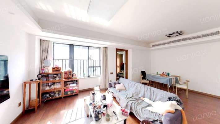 万科翡翠里凤栖二手房实景图