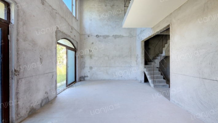 恒大云湖上郡观山悦4.1期二手房实景图