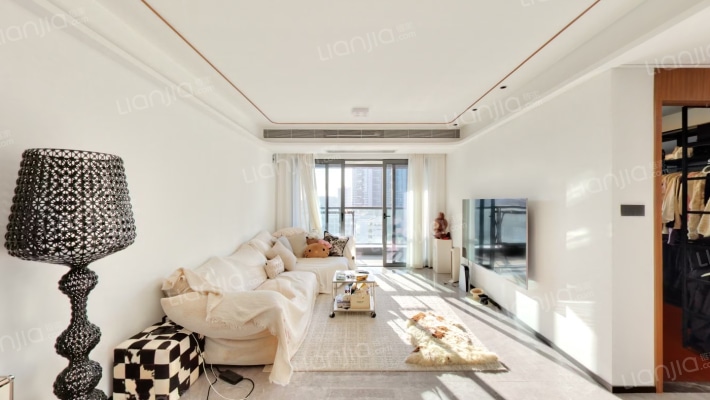 新世界云耀二手房实景图