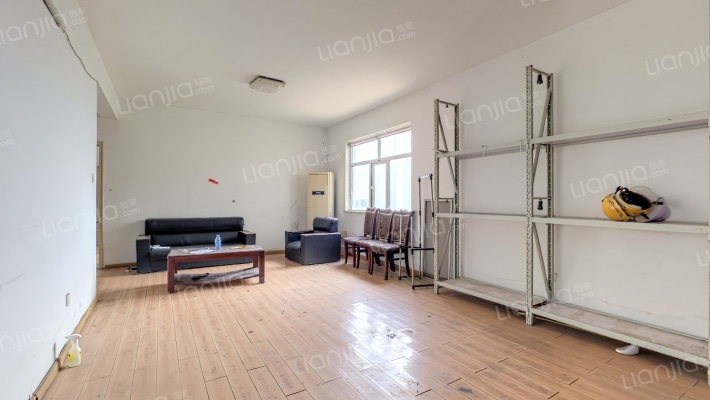 江腾苑D区二手房实景图