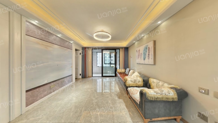 艺荟兰苑二手房实景图