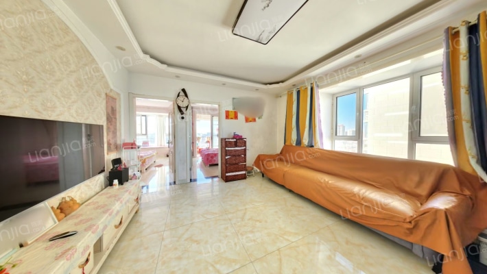 恒信伯爵公馆二手房实景图