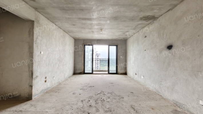 蟠龙小区二手房实景图