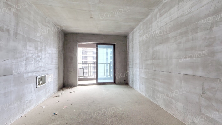 中梁天玺壹号二手房实景图