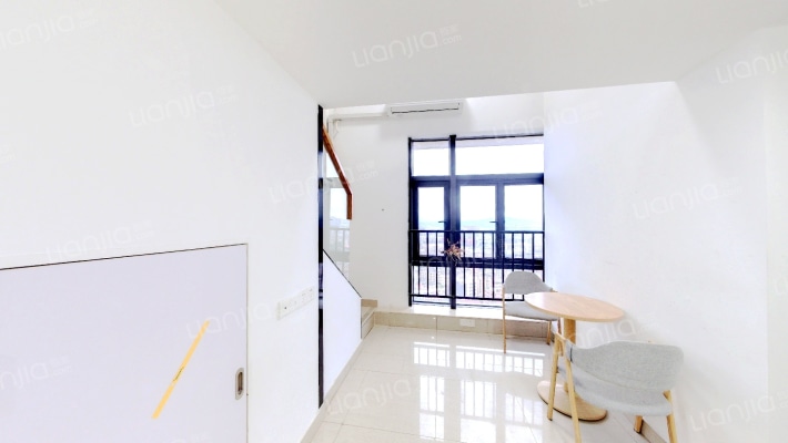 松湖云越二手房实景图