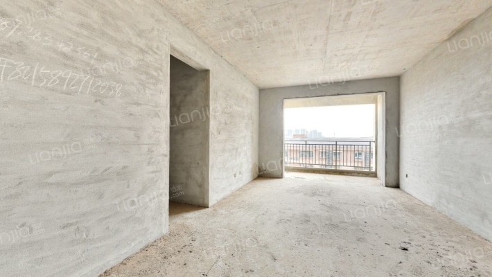 慕和·柏悦府二手房实景图