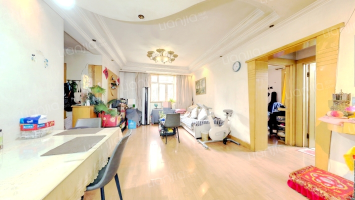 新家坡园景苑二手房实景图