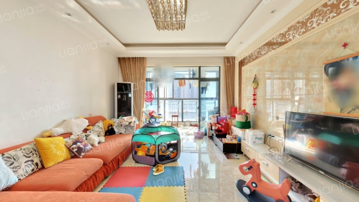 九颂山河二手房实景图