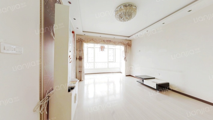 巴黎广场二手房实景图