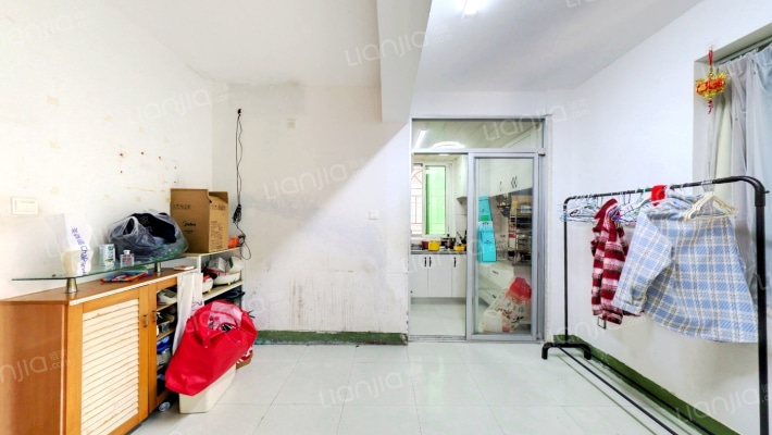 思儿亭路9号二手房实景图