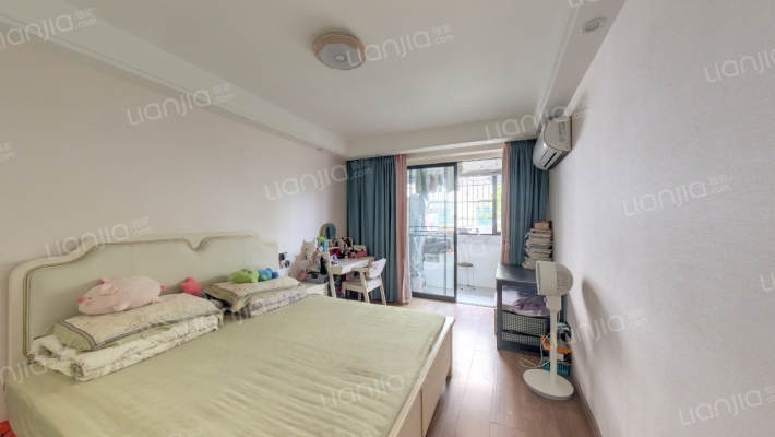 华纳大楼二手房实景图