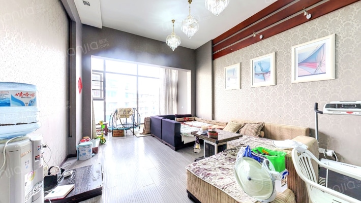 凤凰翠堤二手房实景图