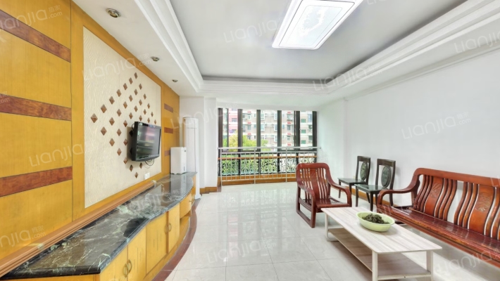 泰合花园二手房实景图