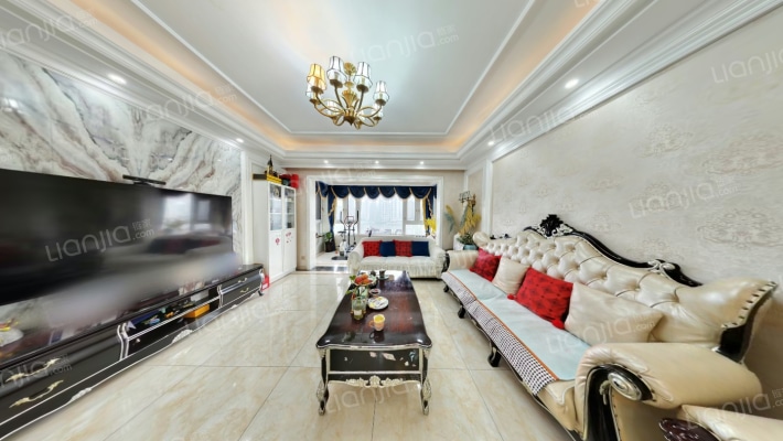 中建梅溪湖中心二手房实景图