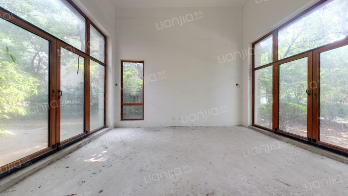 元一高尔夫别墅五期二手房实景图