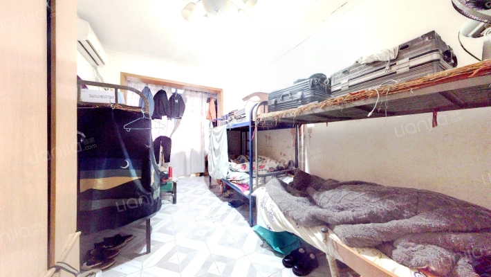 支矶石街25号二手房实景图