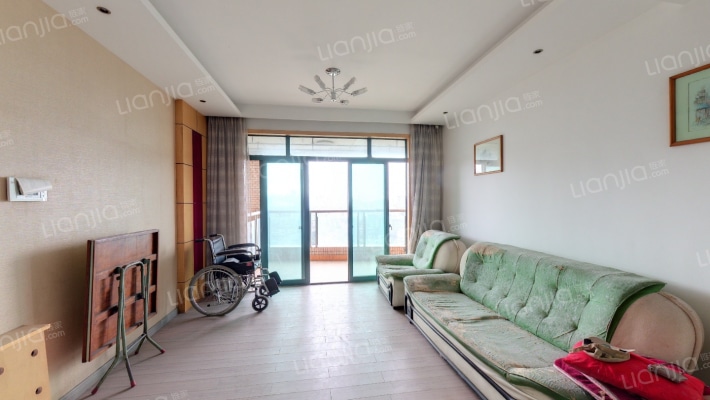 汇翠名邸二手房实景图