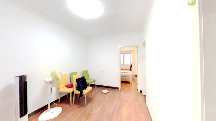 腊树苑二手房实景图