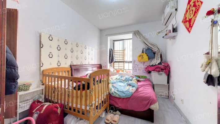 品欣雅苑二手房实景图