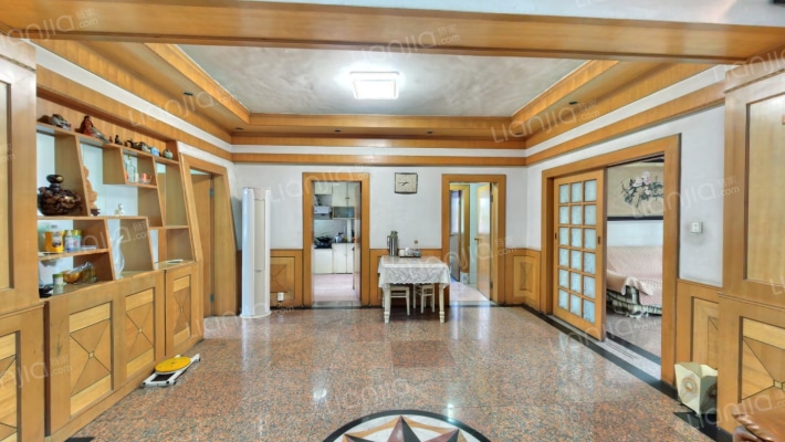 勤劳巷5号楼二手房实景图