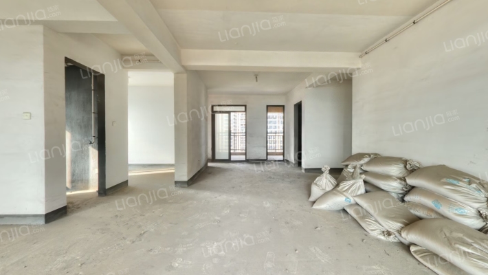 恒逸金榈湾二手房实景图