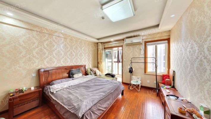 城置克拉公寓二手房实景图