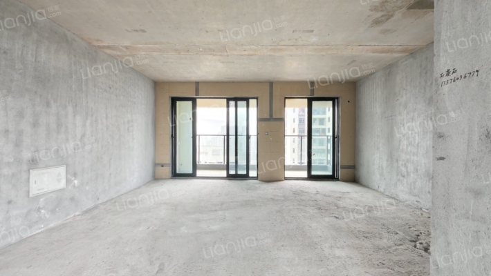 亚琦城央尚品二手房实景图