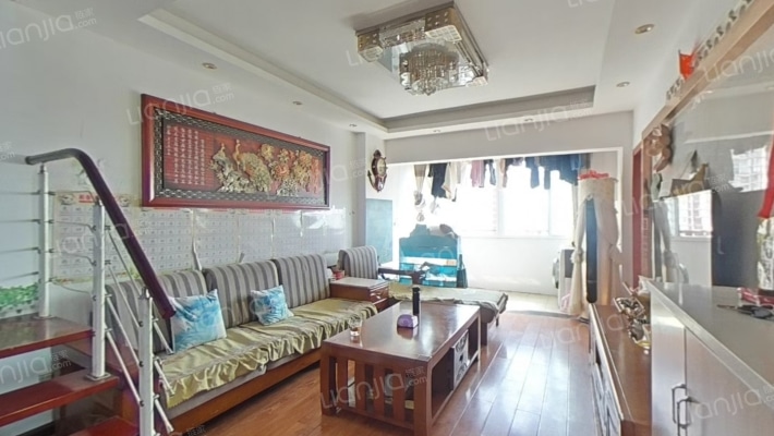 水岸公馆二手房实景图