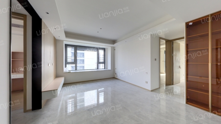 地产尚海悦庭二手房实景图