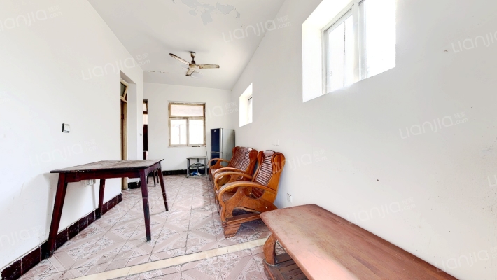 成钢新小区二手房实景图