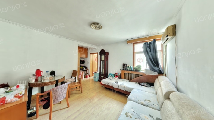 金湖小区二手房实景图