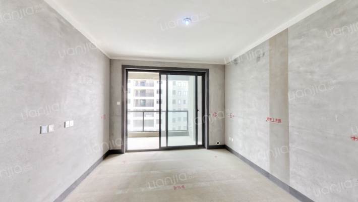 永威梅隆上院二手房实景图