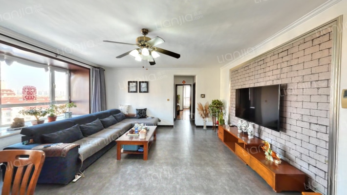 靓锦名居二手房实景图