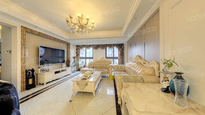 保利罗兰香谷二手房实景图