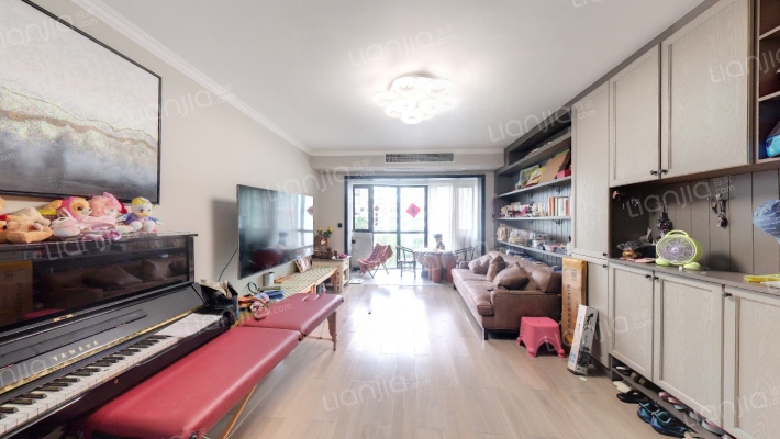 逸景園二手房实景图