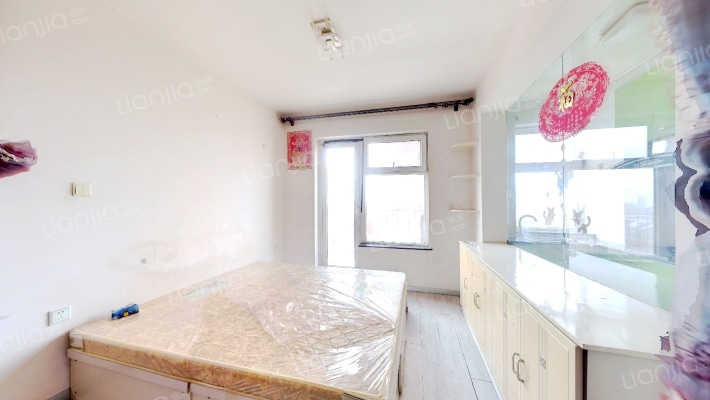 中央湖畔二手房实景图