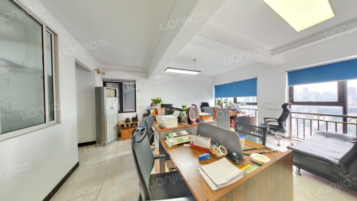 喜地时代广场二手房实景图