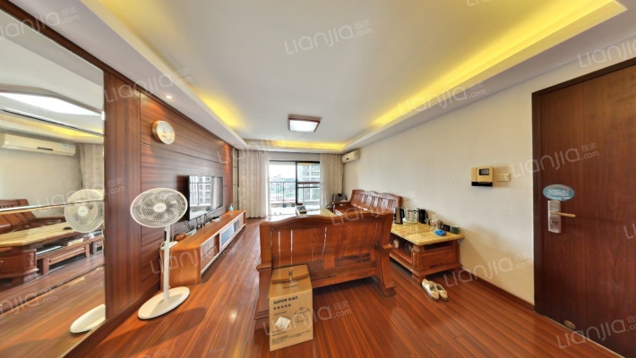 万科府前一号二手房实景图